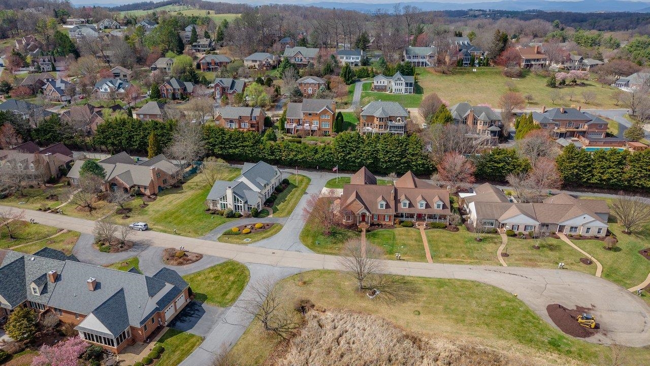 3291 MESINETTO CREEK DR, ROCKINGHAM, Virginia 22801, 3 Bedrooms Bedrooms, ,4 BathroomsBathrooms,Residential,3291 MESINETTO CREEK DR,674247 MLS # 674247