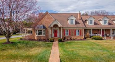 3291 MESINETTO CREEK DR, ROCKINGHAM, Virginia 22801, 3 Bedrooms Bedrooms, ,4 BathroomsBathrooms,Residential,3291 MESINETTO CREEK DR,674247 MLS # 674247