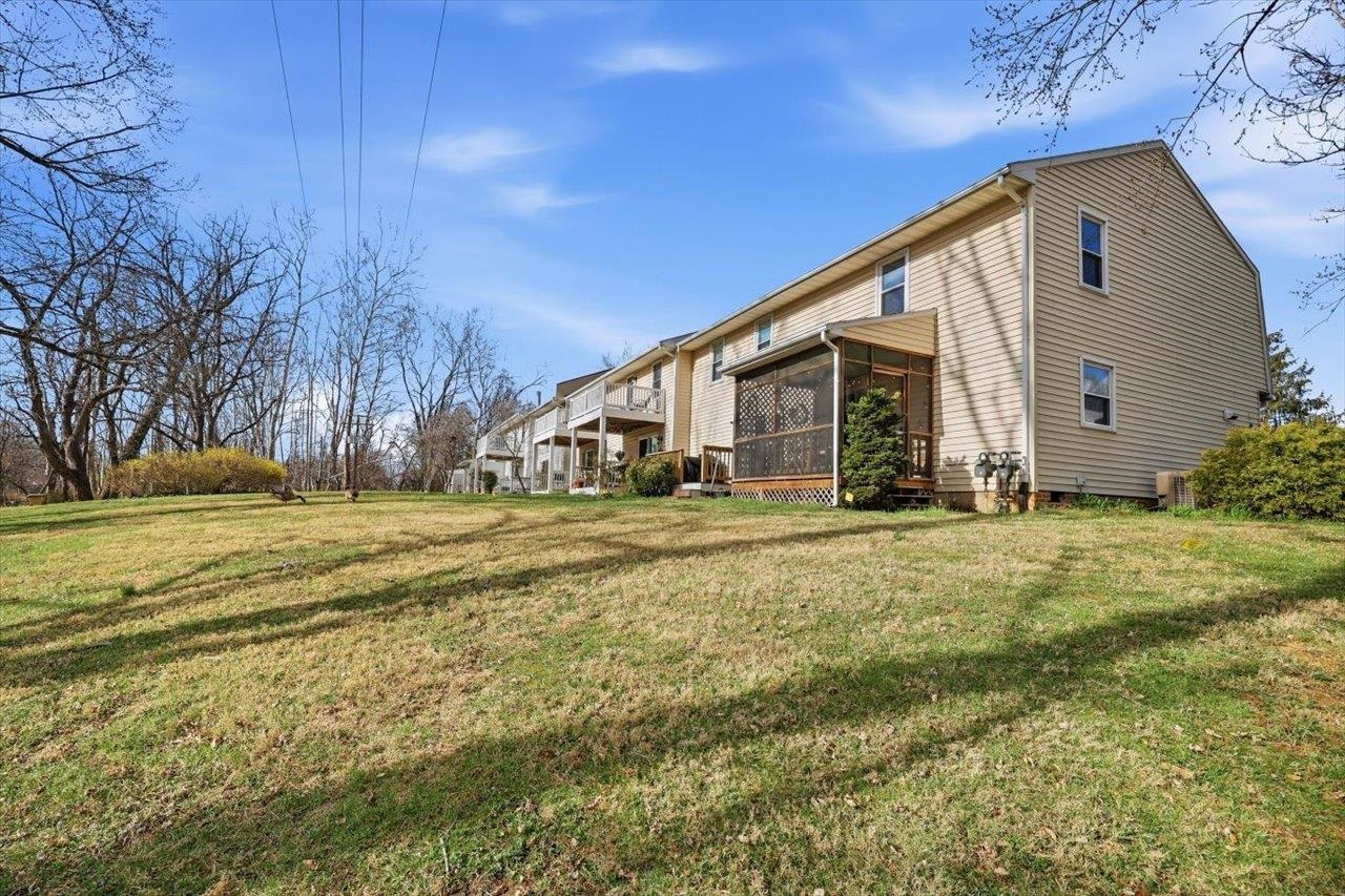 700 RIFE RD, WAYNESBORO, Virginia 22980, 2 Bedrooms Bedrooms, ,1 BathroomBathrooms,Residential,700 RIFE RD,674254 MLS # 674254