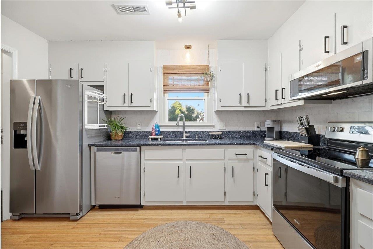 700 RIFE RD, WAYNESBORO, Virginia 22980, 2 Bedrooms Bedrooms, ,1 BathroomBathrooms,Residential,700 RIFE RD,674254 MLS # 674254