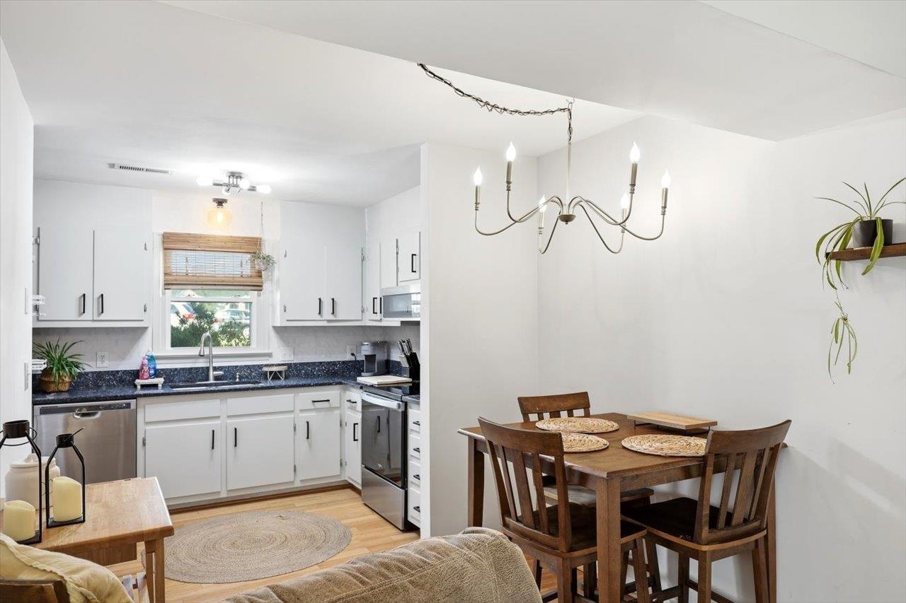 700 RIFE RD, WAYNESBORO, Virginia 22980, 2 Bedrooms Bedrooms, ,1 BathroomBathrooms,Residential,700 RIFE RD,674254 MLS # 674254