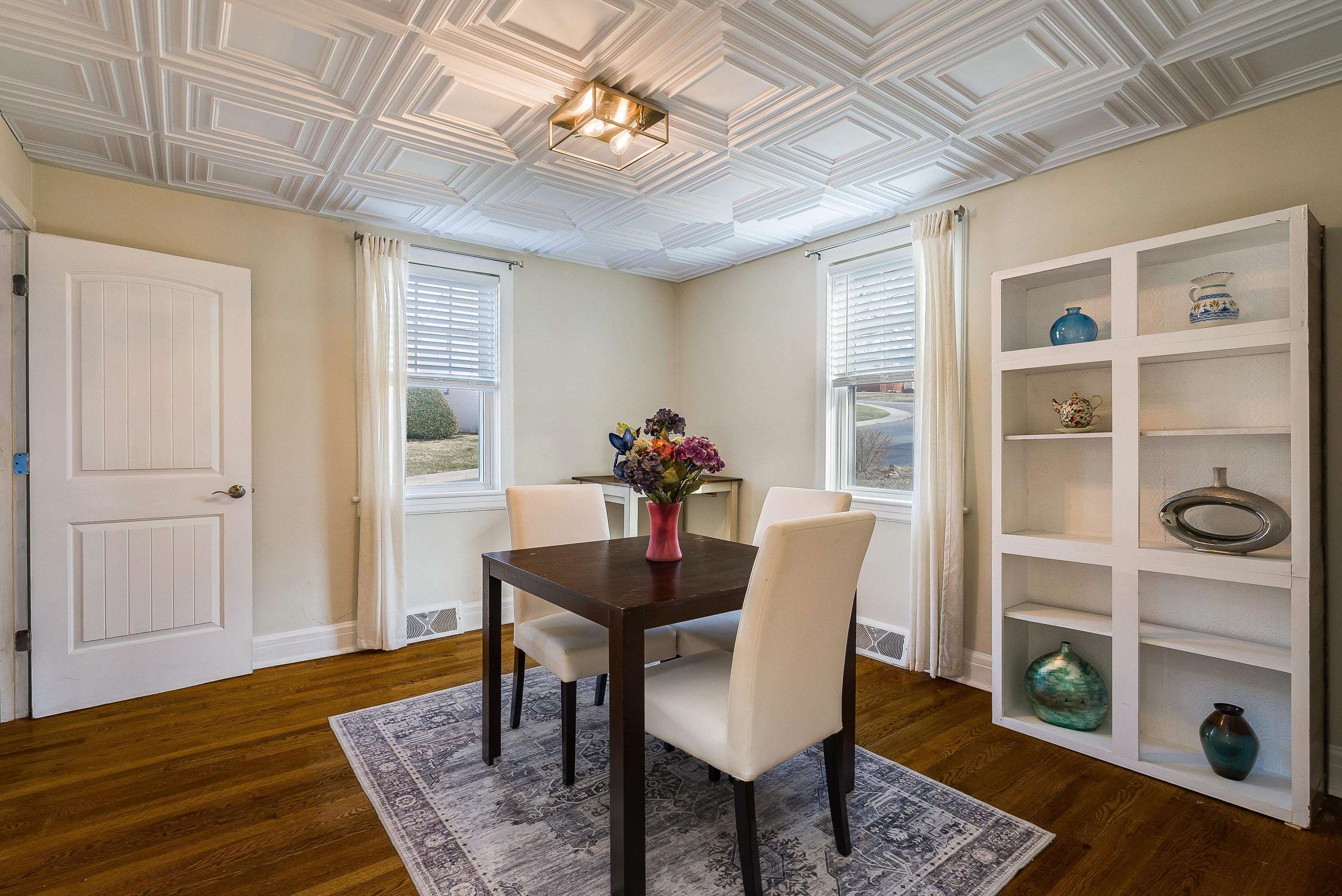 958 DONAGHE ST, STAUNTON, Virginia 24401, 3 Bedrooms Bedrooms, ,1 BathroomBathrooms,Residential,958 DONAGHE ST,674257 MLS # 674257