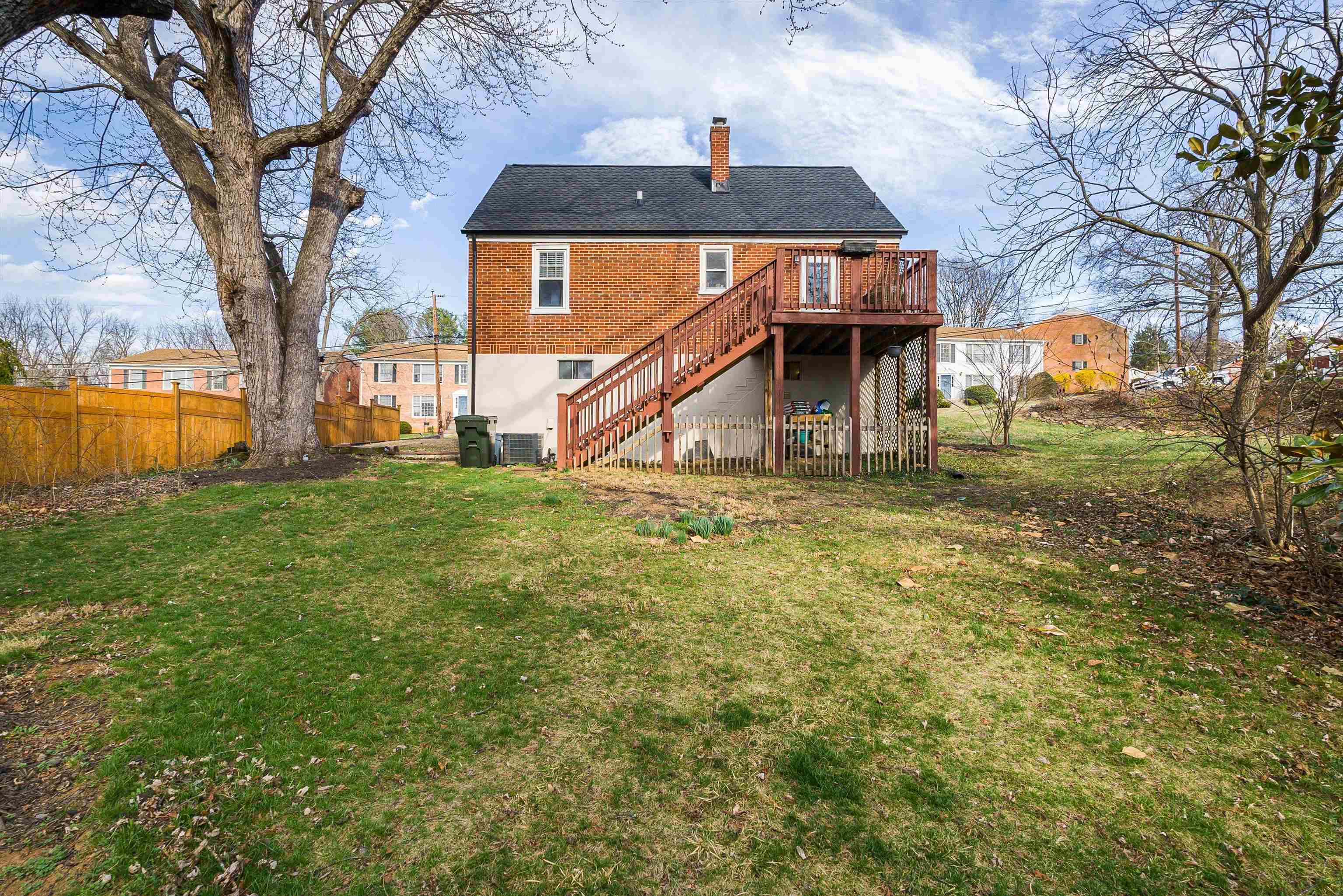 958 DONAGHE ST, STAUNTON, Virginia 24401, 3 Bedrooms Bedrooms, ,1 BathroomBathrooms,Residential,958 DONAGHE ST,674257 MLS # 674257