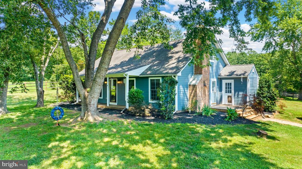 9467 OLD WATERLOO RD, WARRENTON, Virginia 20186, 3 Bedrooms Bedrooms, ,2 BathroomsBathrooms,Residential,9467 OLD WATERLOO RD,VAFQ2017586 MLS # VAFQ2017586 9467 OLD WATERLOO RD, WARRENTON, Virginia 20186, 3 Bedrooms Bedrooms, ,2 BathroomsBathrooms,Residential,9467 OLD WATERLOO RD,VAFQ2017586 MLS # VAFQ2017586