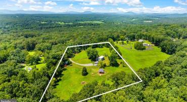 9467 OLD WATERLOO RD, WARRENTON, Virginia 20186, 3 Bedrooms Bedrooms, ,2 BathroomsBathrooms,Residential,9467 OLD WATERLOO RD,VAFQ2017586 MLS # VAFQ2017586