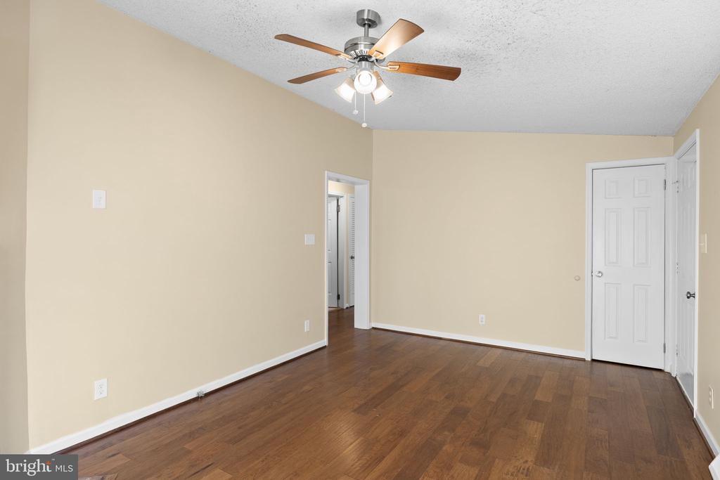 13621 FLANK MARCH LN, SPOTSYLVANIA, Virginia 22551, 3 Bedrooms Bedrooms, ,2 BathroomsBathrooms,Residential,13621 FLANK MARCH LN,VASP2038068 MLS # VASP2038068