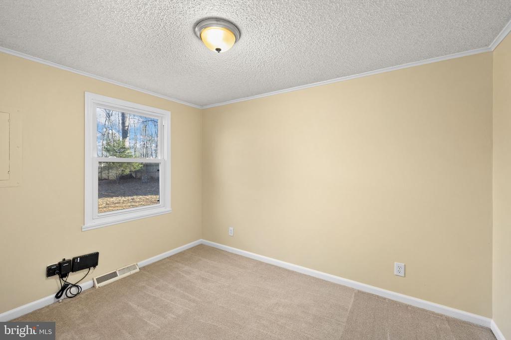 13621 FLANK MARCH LN, SPOTSYLVANIA, Virginia 22551, 3 Bedrooms Bedrooms, ,2 BathroomsBathrooms,Residential,13621 FLANK MARCH LN,VASP2038068 MLS # VASP2038068