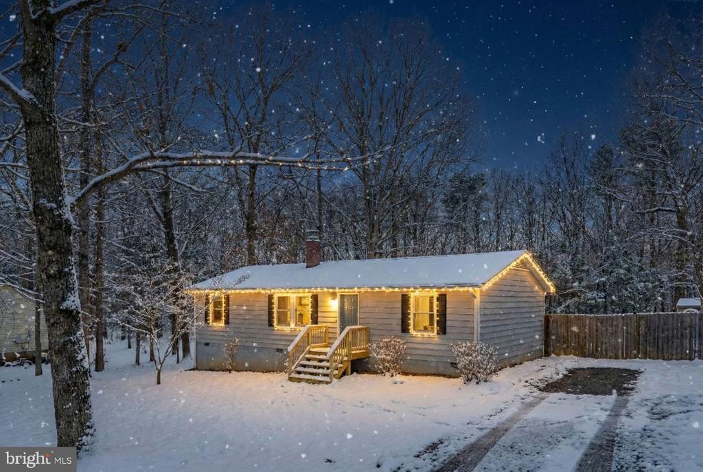 13621 FLANK MARCH LN, SPOTSYLVANIA, Virginia 22551, 3 Bedrooms Bedrooms, ,2 BathroomsBathrooms,Residential,13621 FLANK MARCH LN,VASP2038068 MLS # VASP2038068