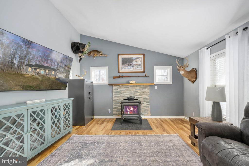 435 HALLS STORE RD, MINERAL, Virginia 23117, 3 Bedrooms Bedrooms, ,2 BathroomsBathrooms,Residential,435 HALLS STORE RD,VALA2009102 MLS # VALA2009102