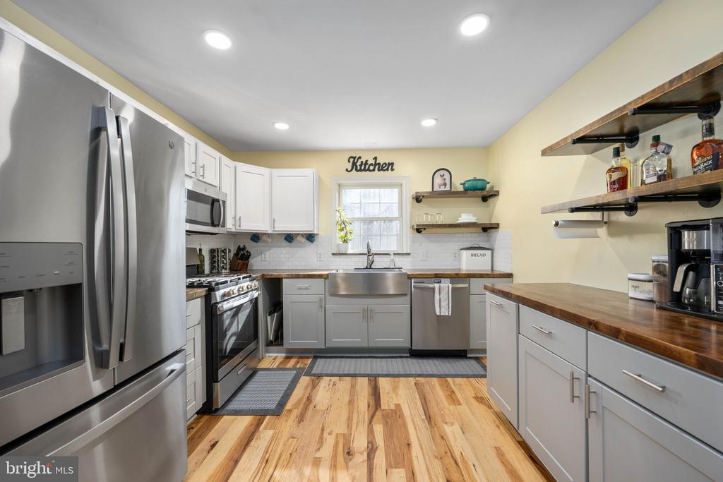 435 HALLS STORE RD, MINERAL, Virginia 23117, 3 Bedrooms Bedrooms, ,2 BathroomsBathrooms,Residential,435 HALLS STORE RD,VALA2009102 MLS # VALA2009102