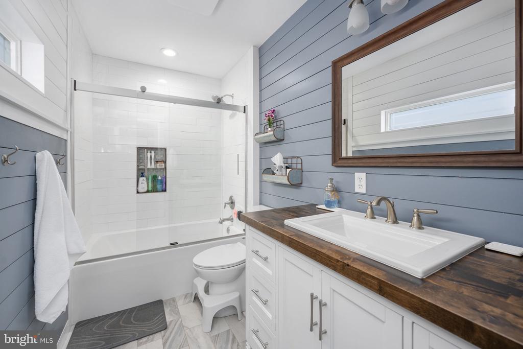 435 HALLS STORE RD, MINERAL, Virginia 23117, 3 Bedrooms Bedrooms, ,2 BathroomsBathrooms,Residential,435 HALLS STORE RD,VALA2009102 MLS # VALA2009102