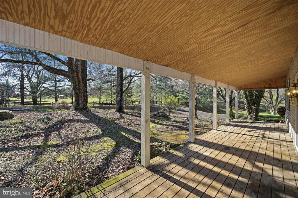 3863 RECTORTOWN RD, MARSHALL, Virginia, 5 Bedrooms Bedrooms, ,3 BathroomsBathrooms,Residential,3863 RECTORTOWN RD,VAFQ2020454 MLS # VAFQ2020454