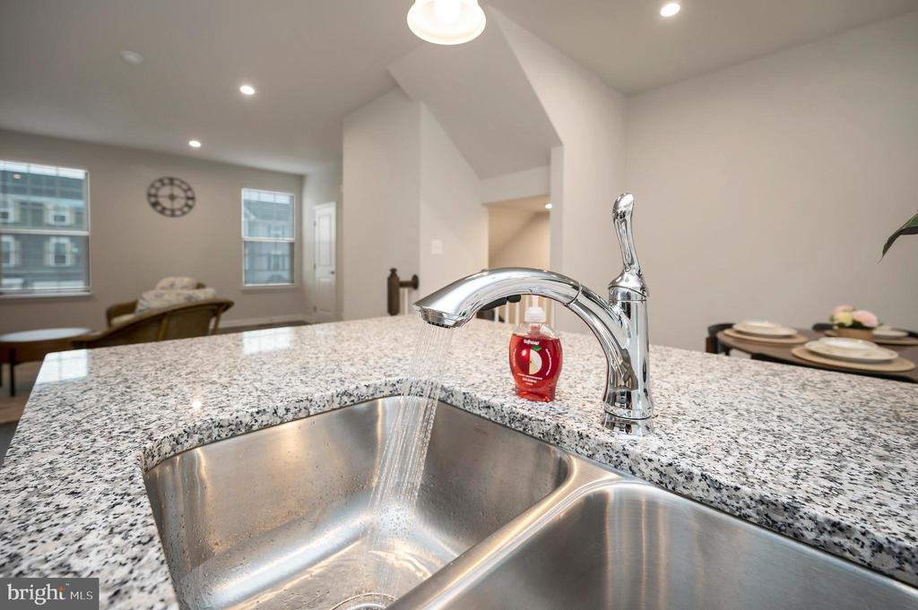 36075 COYOTE TRL, LOCUST GROVE, Virginia 22508, 3 Bedrooms Bedrooms, ,2 BathroomsBathrooms,Residential,36075 COYOTE TRL,VAOR2013428 MLS # VAOR2013428