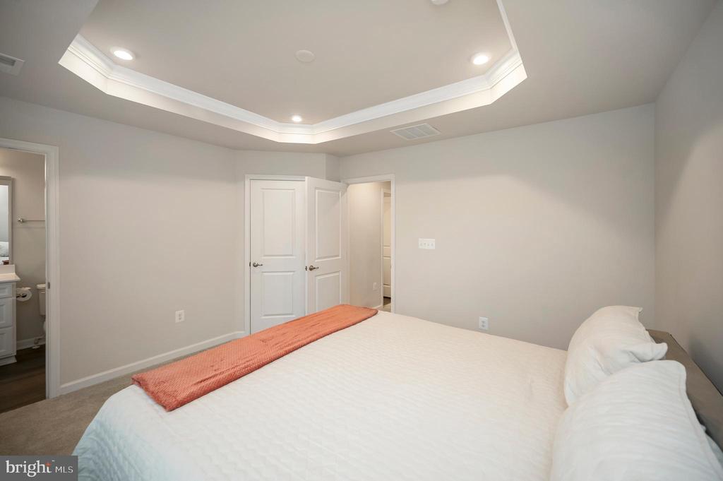 36075 COYOTE TRL, LOCUST GROVE, Virginia 22508, 3 Bedrooms Bedrooms, ,2 BathroomsBathrooms,Residential,36075 COYOTE TRL,VAOR2013428 MLS # VAOR2013428