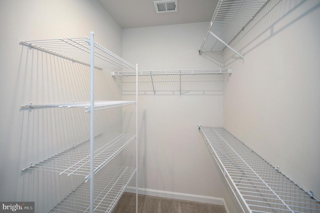 36075 COYOTE TRL, LOCUST GROVE, Virginia 22508, 3 Bedrooms Bedrooms, ,2 BathroomsBathrooms,Residential,36075 COYOTE TRL,VAOR2013428 MLS # VAOR2013428