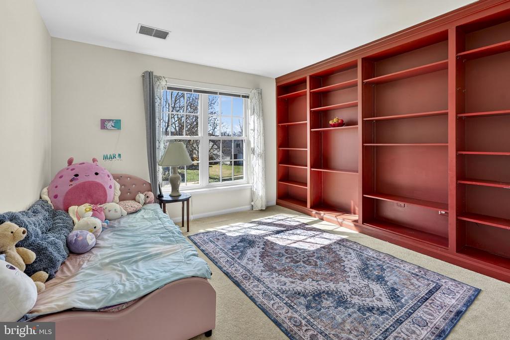 572 WOODRUFF LN, CULPEPER, Virginia 22701, 4 Bedrooms Bedrooms, ,2 BathroomsBathrooms,Residential,572 WOODRUFF LN,VACU2012916 MLS # VACU2012916