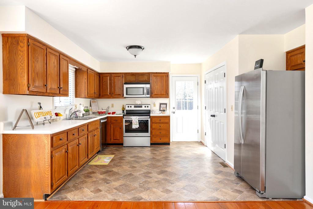 5527 SMITH STATION RD, FREDERICKSBURG, Virginia 22407, 3 Bedrooms Bedrooms, ,2 BathroomsBathrooms,Residential,5527 SMITH STATION RD,VASP2039944 MLS # VASP2039944