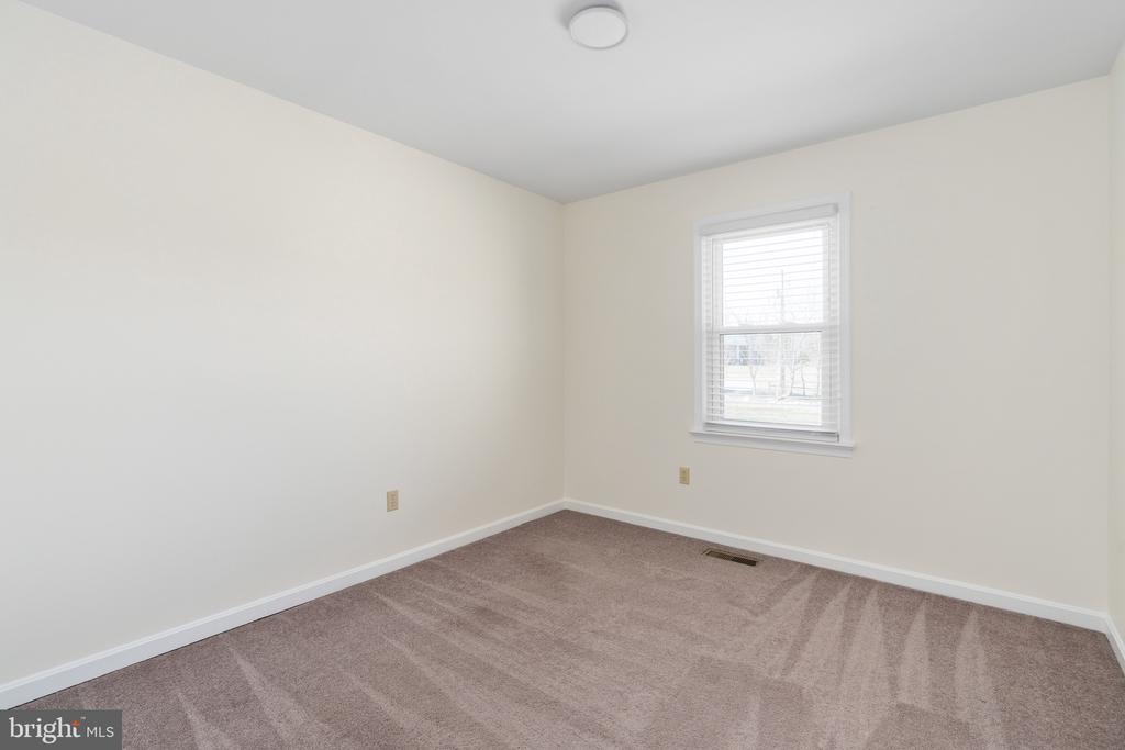 5527 SMITH STATION RD, FREDERICKSBURG, Virginia 22407, 3 Bedrooms Bedrooms, ,2 BathroomsBathrooms,Residential,5527 SMITH STATION RD,VASP2039944 MLS # VASP2039944