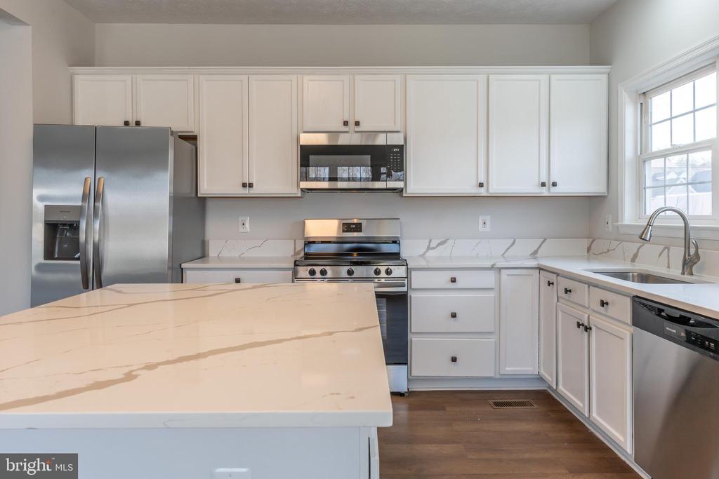 35291 GOSLING LN, LOCUST GROVE, Virginia 22508, 4 Bedrooms Bedrooms, ,4 BathroomsBathrooms,Residential,35291 GOSLING LN,VAOR2013512 MLS # VAOR2013512 35291 GOSLING LN, LOCUST GROVE, Virginia 22508, 4 Bedrooms Bedrooms, ,4 BathroomsBathrooms,Residential,35291 GOSLING LN,VAOR2013512 MLS # VAOR2013512