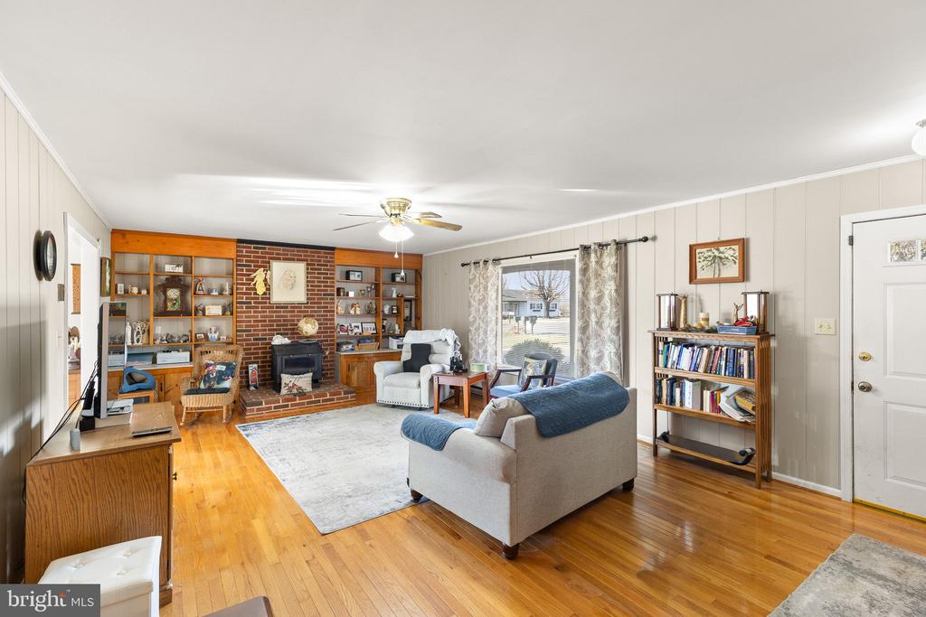 5 FOX LN, LURAY, Virginia 22835, 3 Bedrooms Bedrooms, ,2 BathroomsBathrooms,Residential,5 FOX LN,VAPA2006162 MLS # VAPA2006162