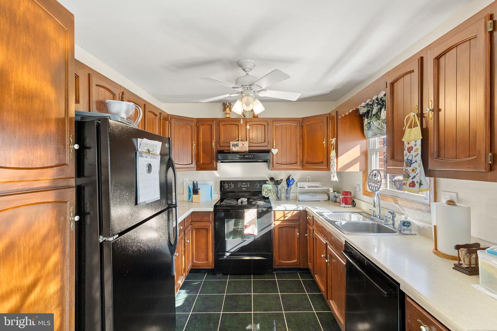 5 FOX LN, LURAY, Virginia 22835, 3 Bedrooms Bedrooms, ,2 BathroomsBathrooms,Residential,5 FOX LN,VAPA2006162 MLS # VAPA2006162