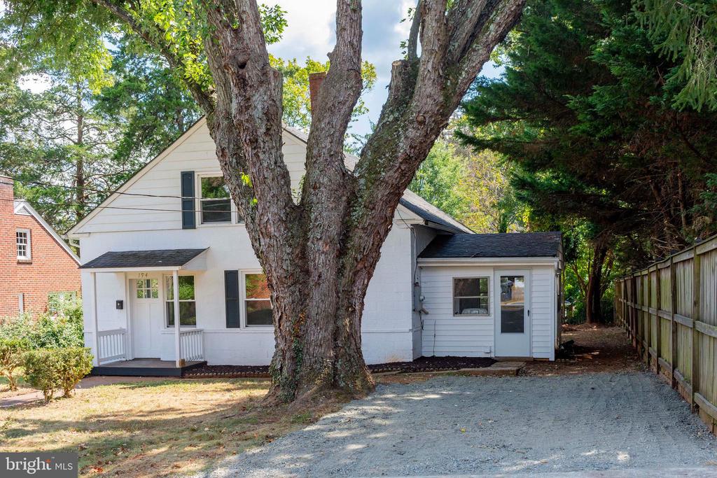 194 MORTON ST, ORANGE, Virginia 22960, 4 Bedrooms Bedrooms, ,1 BathroomBathrooms,Residential,194 MORTON ST,VAOR2013528 MLS # VAOR2013528 194 MORTON ST, ORANGE, Virginia 22960, 4 Bedrooms Bedrooms, ,1 BathroomBathrooms,Residential,194 MORTON ST,VAOR2013528 MLS # VAOR2013528