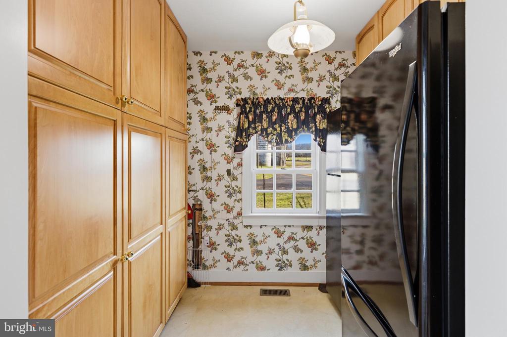 5329 FARMVIEW RD, STANLEY, Virginia 22851, 4 Bedrooms Bedrooms, ,3 BathroomsBathrooms,Residential,5329 FARMVIEW RD,VAPA2006070 MLS # VAPA2006070