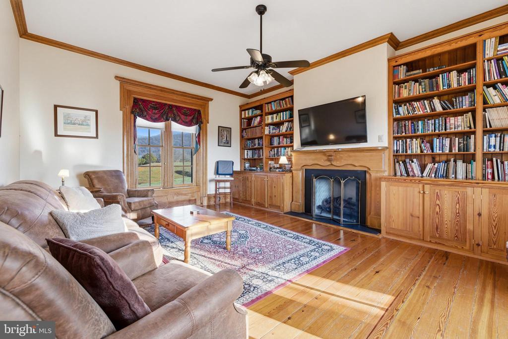 5329 FARMVIEW RD, STANLEY, Virginia 22851, 4 Bedrooms Bedrooms, ,3 BathroomsBathrooms,Residential,5329 FARMVIEW RD,VAPA2006070 MLS # VAPA2006070