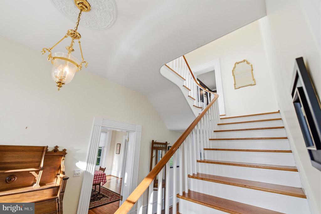 5329 FARMVIEW RD, STANLEY, Virginia 22851, 4 Bedrooms Bedrooms, ,3 BathroomsBathrooms,Residential,5329 FARMVIEW RD,VAPA2006070 MLS # VAPA2006070