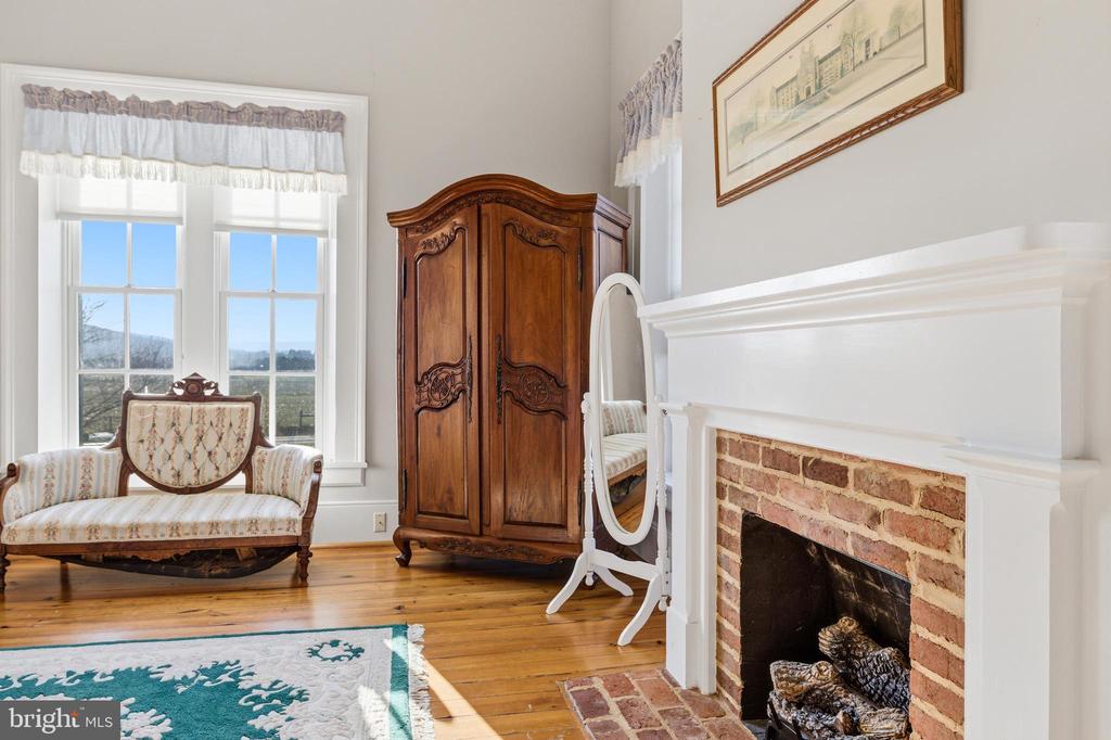 5329 FARMVIEW RD, STANLEY, Virginia 22851, 4 Bedrooms Bedrooms, ,3 BathroomsBathrooms,Residential,5329 FARMVIEW RD,VAPA2006070 MLS # VAPA2006070