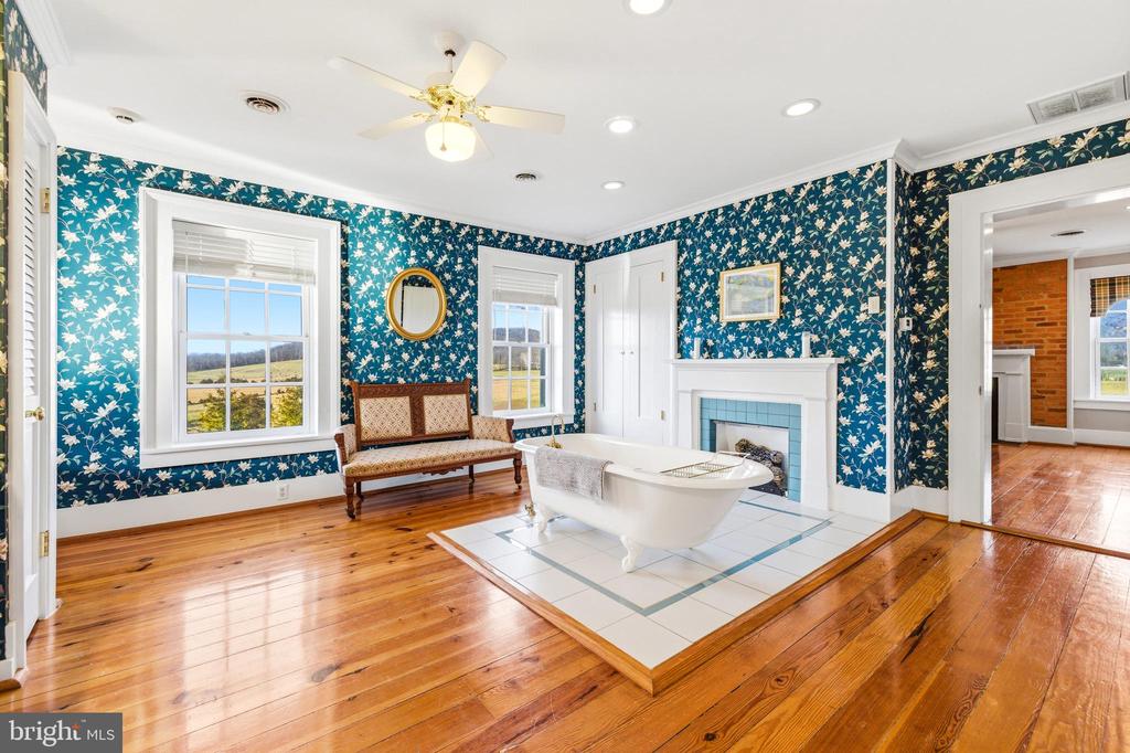 5329 FARMVIEW RD, STANLEY, Virginia 22851, 4 Bedrooms Bedrooms, ,3 BathroomsBathrooms,Residential,5329 FARMVIEW RD,VAPA2006070 MLS # VAPA2006070