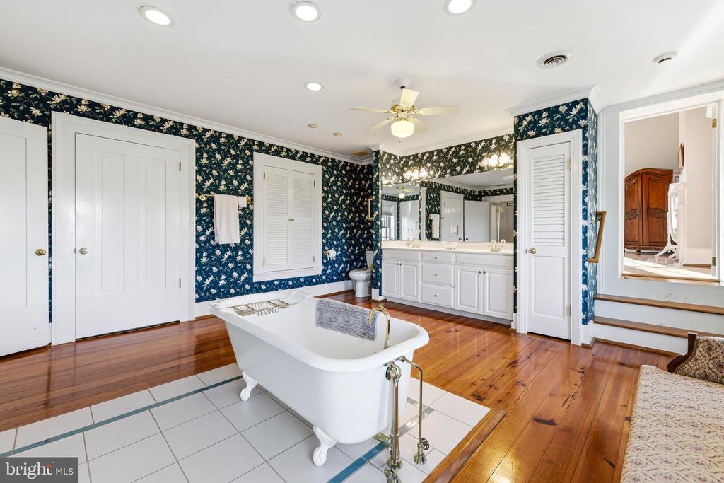 5329 FARMVIEW RD, STANLEY, Virginia 22851, 4 Bedrooms Bedrooms, ,3 BathroomsBathrooms,Residential,5329 FARMVIEW RD,VAPA2006070 MLS # VAPA2006070