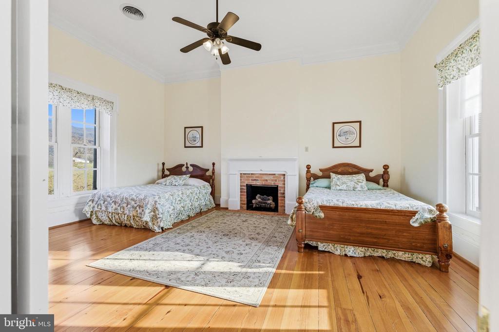 5329 FARMVIEW RD, STANLEY, Virginia 22851, 4 Bedrooms Bedrooms, ,3 BathroomsBathrooms,Residential,5329 FARMVIEW RD,VAPA2006070 MLS # VAPA2006070