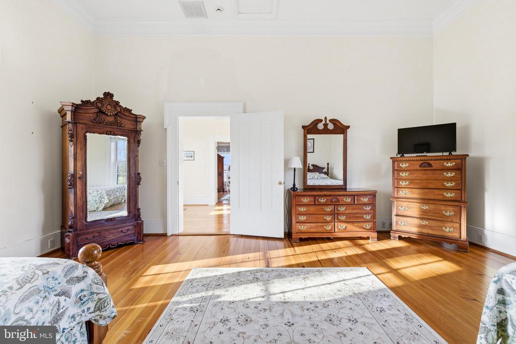 5329 FARMVIEW RD, STANLEY, Virginia 22851, 4 Bedrooms Bedrooms, ,3 BathroomsBathrooms,Residential,5329 FARMVIEW RD,VAPA2006070 MLS # VAPA2006070