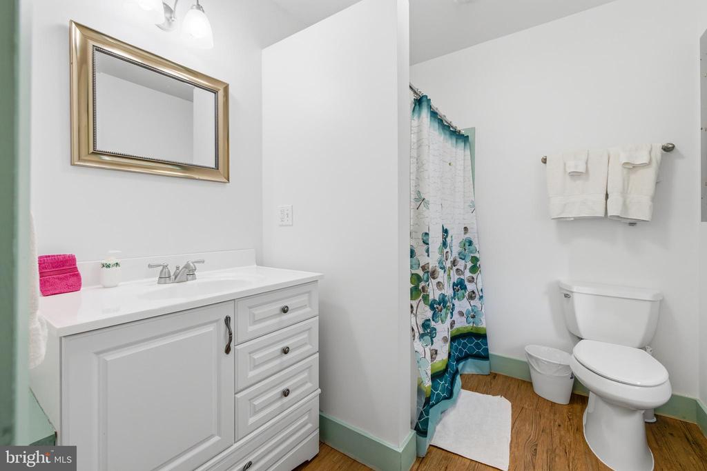 5329 FARMVIEW RD, STANLEY, Virginia 22851, 4 Bedrooms Bedrooms, ,3 BathroomsBathrooms,Residential,5329 FARMVIEW RD,VAPA2006070 MLS # VAPA2006070