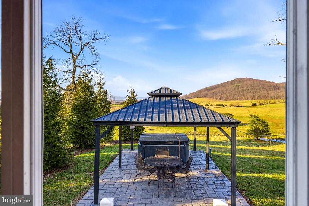 5329 FARMVIEW RD, STANLEY, Virginia 22851, 4 Bedrooms Bedrooms, ,3 BathroomsBathrooms,Residential,5329 FARMVIEW RD,VAPA2006070 MLS # VAPA2006070