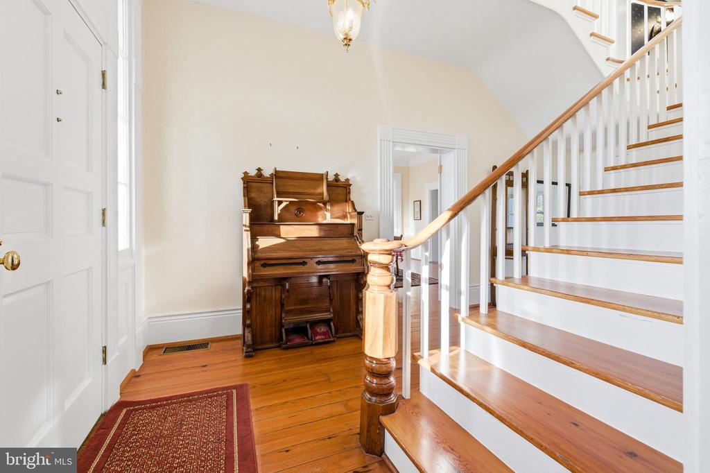 5329 FARMVIEW RD, STANLEY, Virginia 22851, 4 Bedrooms Bedrooms, ,3 BathroomsBathrooms,Residential,5329 FARMVIEW RD,VAPA2006070 MLS # VAPA2006070