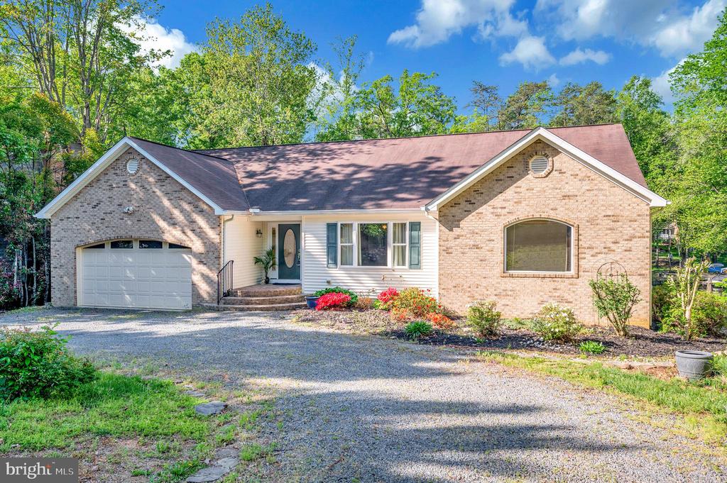 322 BIRCHSIDE CIR, LOCUST GROVE, Virginia 22508, 4 Bedrooms Bedrooms, ,4 BathroomsBathrooms,Residential,322 BIRCHSIDE CIR,VAOR2013416 MLS # VAOR2013416 322 BIRCHSIDE CIR, LOCUST GROVE, Virginia 22508, 4 Bedrooms Bedrooms, ,4 BathroomsBathrooms,Residential,322 BIRCHSIDE CIR,VAOR2013416 MLS # VAOR2013416