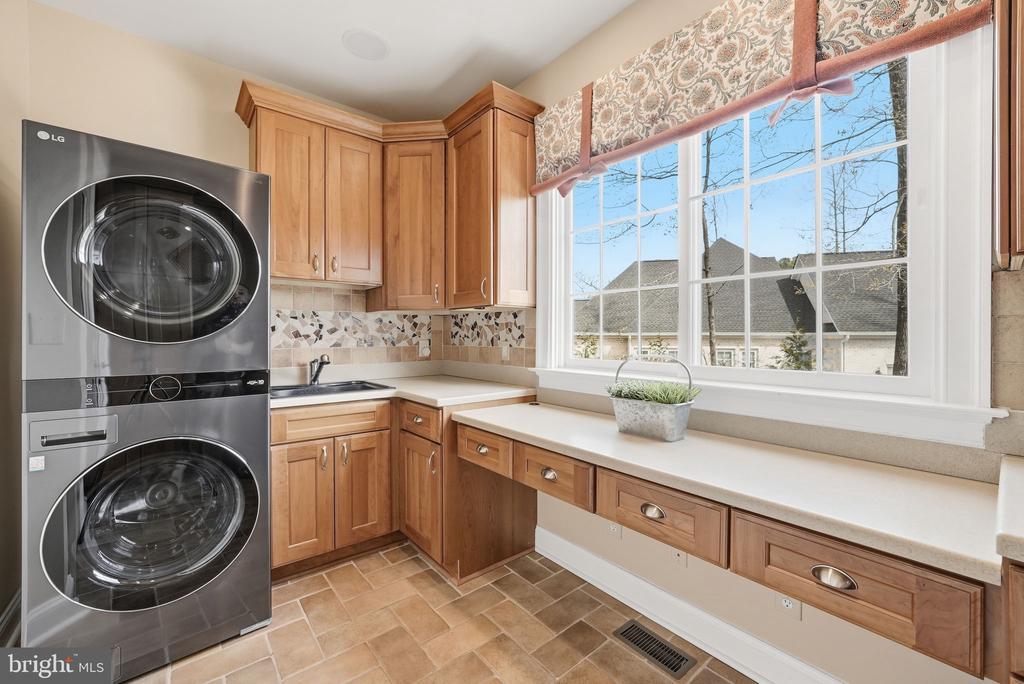 10616 CHATHAM RIDGE WAY, SPOTSYLVANIA, Virginia 22551, 4 Bedrooms Bedrooms, ,3 BathroomsBathrooms,Residential,FAWN LAKE,10616 CHATHAM RIDGE WAY,VASP2039726 MLS # VASP2039726 10616 CHATHAM RIDGE WAY, SPOTSYLVANIA, Virginia 22551, 4 Bedrooms Bedrooms, ,3 BathroomsBathrooms,Residential,FAWN LAKE,10616 CHATHAM RIDGE WAY,VASP2039726 MLS # VASP2039726