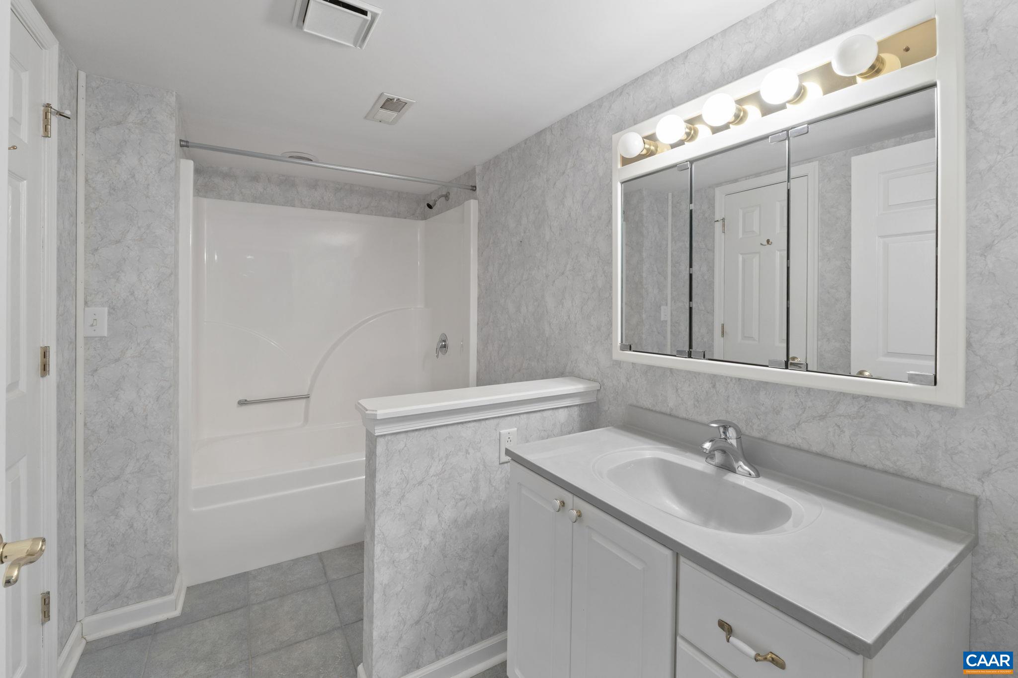 274 JEFFERSON, PALMYRA, Virginia 22963, 3 Bedrooms Bedrooms, ,3 BathroomsBathrooms,Residential,274 JEFFERSON,673719 MLS # 673719