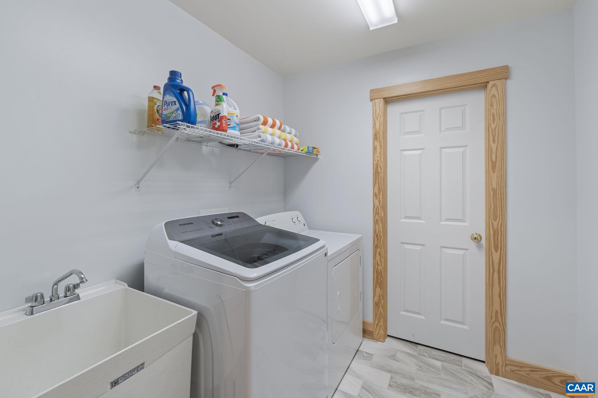 19 ROCK DOVE LN, WINTERGREEN, Virginia 22967, 4 Bedrooms Bedrooms, ,3 BathroomsBathrooms,Residential,19 ROCK DOVE LN,674110 MLS # 674110 19 ROCK DOVE LN, WINTERGREEN, Virginia 22967, 4 Bedrooms Bedrooms, ,3 BathroomsBathrooms,Residential,19 ROCK DOVE LN,674110 MLS # 674110