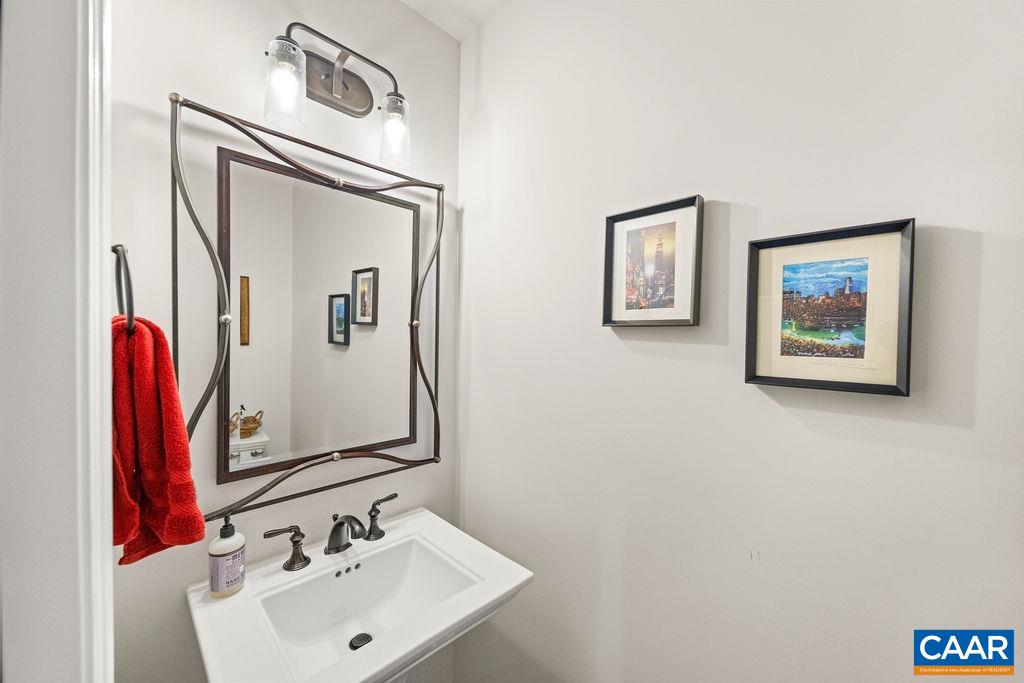 1417 FARROW HILL CT, CHARLOTTESVILLE, Virginia 22901, 3 Bedrooms Bedrooms, ,2 BathroomsBathrooms,Residential,1417 FARROW HILL CT,674248 MLS # 674248 1417 FARROW HILL CT, CHARLOTTESVILLE, Virginia 22901, 3 Bedrooms Bedrooms, ,2 BathroomsBathrooms,Residential,1417 FARROW HILL CT,674248 MLS # 674248