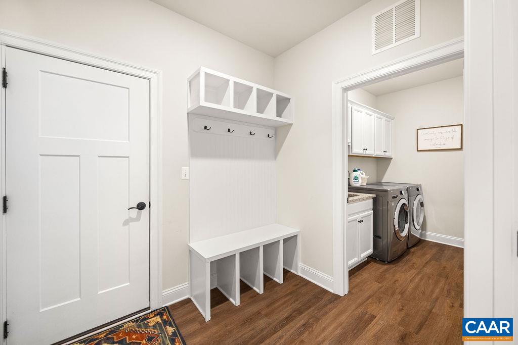 1417 FARROW HILL CT, CHARLOTTESVILLE, Virginia 22901, 3 Bedrooms Bedrooms, ,2 BathroomsBathrooms,Residential,1417 FARROW HILL CT,674248 MLS # 674248 1417 FARROW HILL CT, CHARLOTTESVILLE, Virginia 22901, 3 Bedrooms Bedrooms, ,2 BathroomsBathrooms,Residential,1417 FARROW HILL CT,674248 MLS # 674248