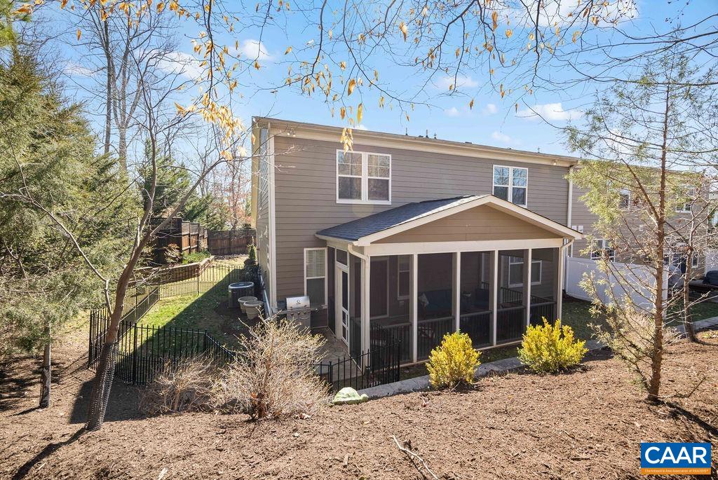 1417 FARROW HILL CT, CHARLOTTESVILLE, Virginia 22901, 3 Bedrooms Bedrooms, ,2 BathroomsBathrooms,Residential,1417 FARROW HILL CT,674248 MLS # 674248 1417 FARROW HILL CT, CHARLOTTESVILLE, Virginia 22901, 3 Bedrooms Bedrooms, ,2 BathroomsBathrooms,Residential,1417 FARROW HILL CT,674248 MLS # 674248