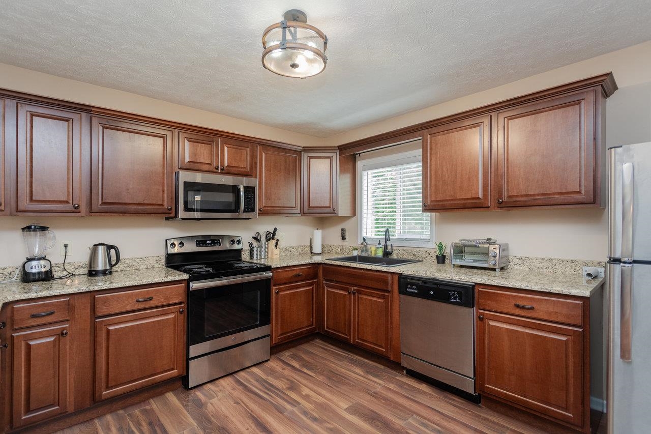 159 PARK VIEW LN, SHENANDOAH, Virginia 22849, 3 Bedrooms Bedrooms, ,2 BathroomsBathrooms,Residential,159 PARK VIEW LN,674261 MLS # 674261