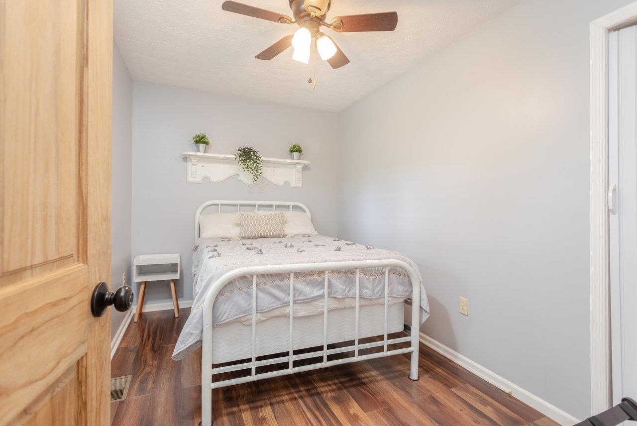 159 PARK VIEW LN, SHENANDOAH, Virginia 22849, 3 Bedrooms Bedrooms, ,2 BathroomsBathrooms,Residential,159 PARK VIEW LN,674261 MLS # 674261