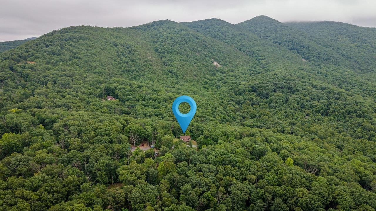 159 PARK VIEW LN, SHENANDOAH, Virginia 22849, 3 Bedrooms Bedrooms, ,2 BathroomsBathrooms,Residential,159 PARK VIEW LN,674261 MLS # 674261