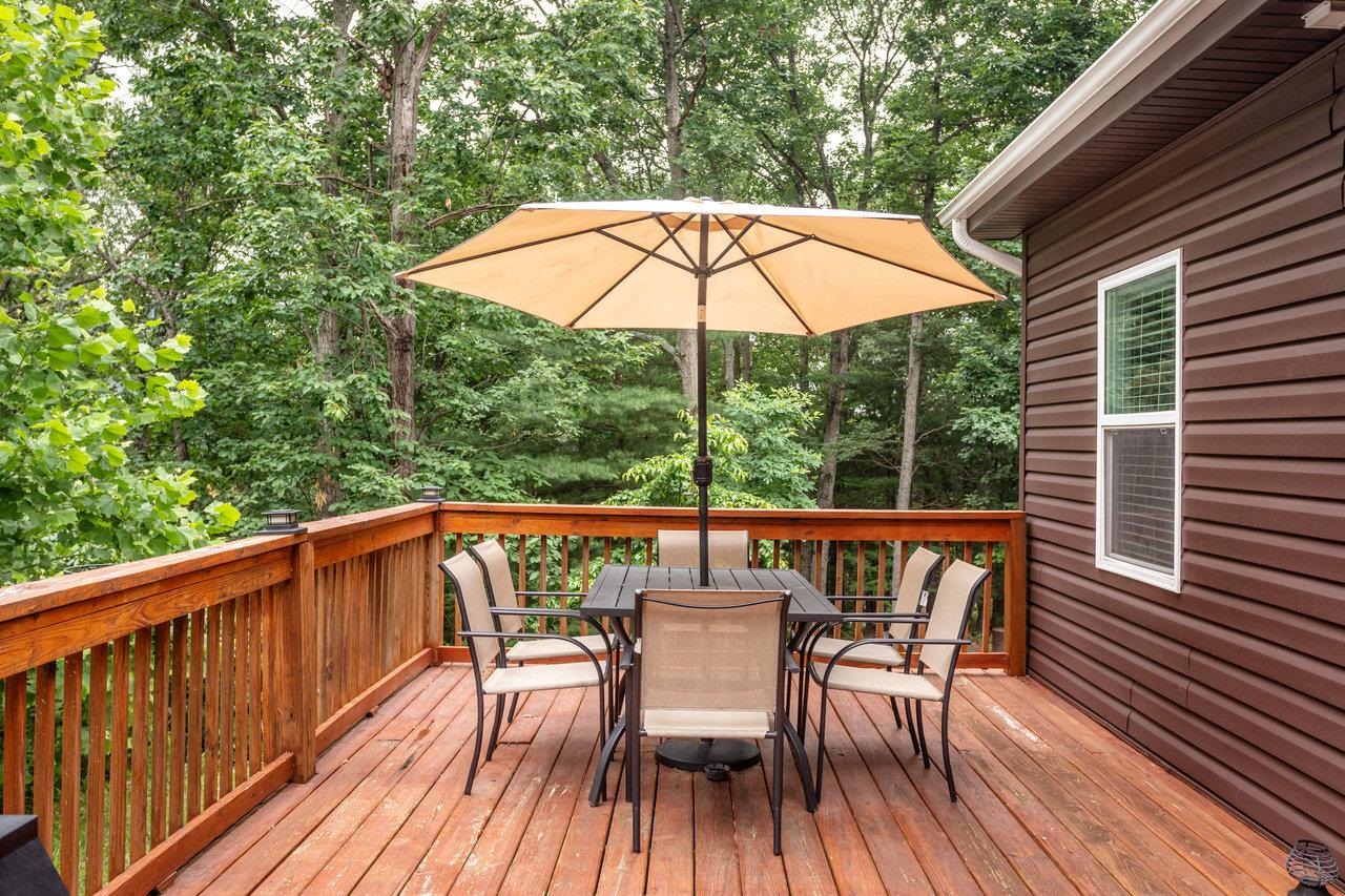 159 PARK VIEW LN, SHENANDOAH, Virginia 22849, 3 Bedrooms Bedrooms, ,2 BathroomsBathrooms,Residential,159 PARK VIEW LN,674261 MLS # 674261