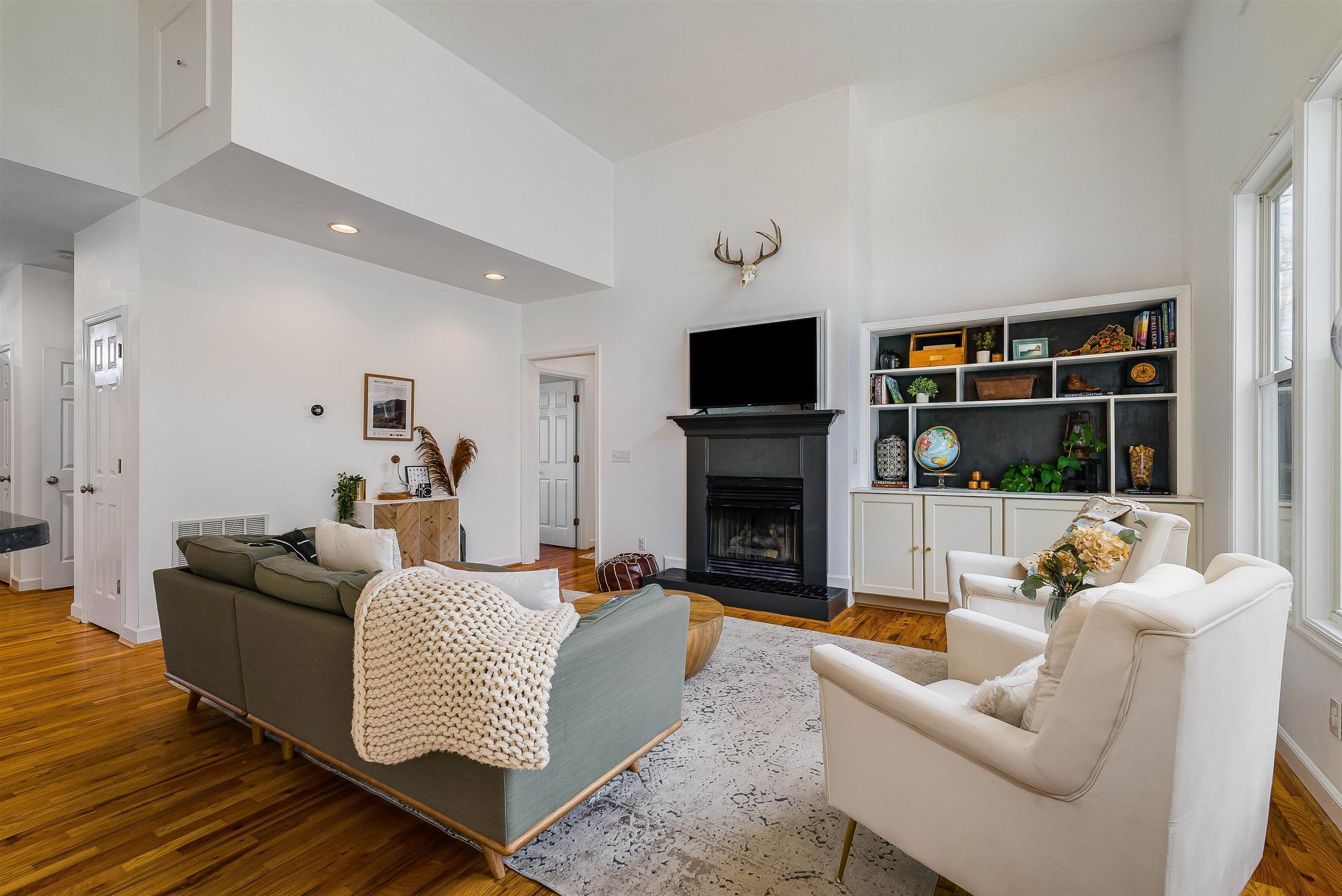 446 ROCKFISH SCHOOL LN, AFTON, Virginia 22920, 4 Bedrooms Bedrooms, ,2 BathroomsBathrooms,Residential,446 ROCKFISH SCHOOL LN,674265 MLS # 674265