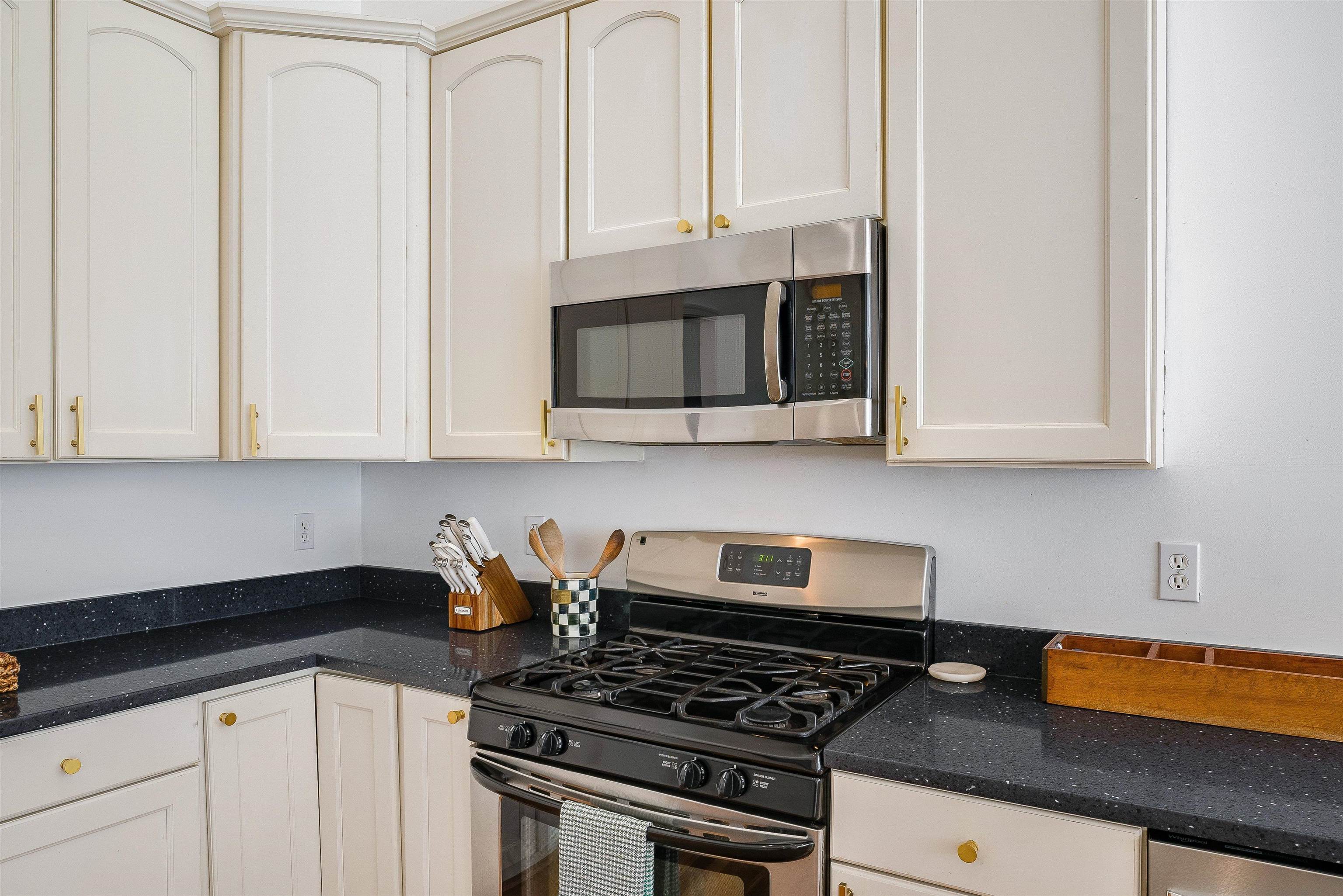 446 ROCKFISH SCHOOL LN, AFTON, Virginia 22920, 4 Bedrooms Bedrooms, ,2 BathroomsBathrooms,Residential,446 ROCKFISH SCHOOL LN,674265 MLS # 674265